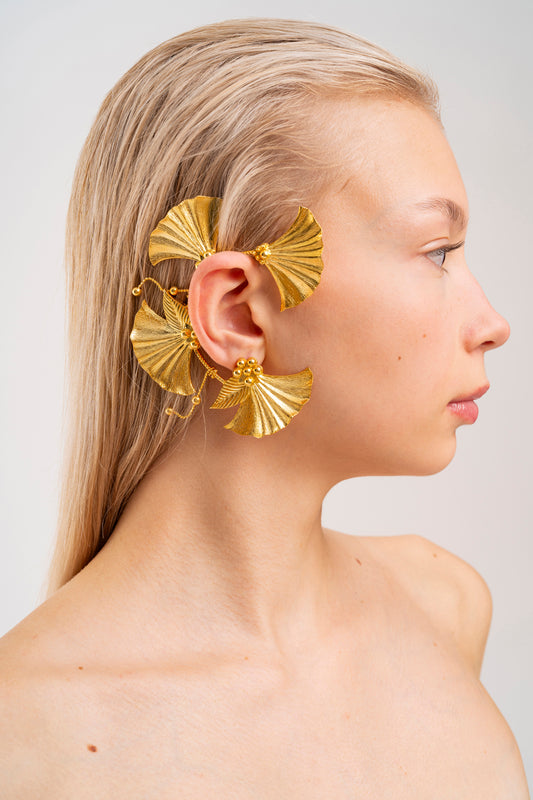 L Twisted Ivy Gold Ear Cuff
