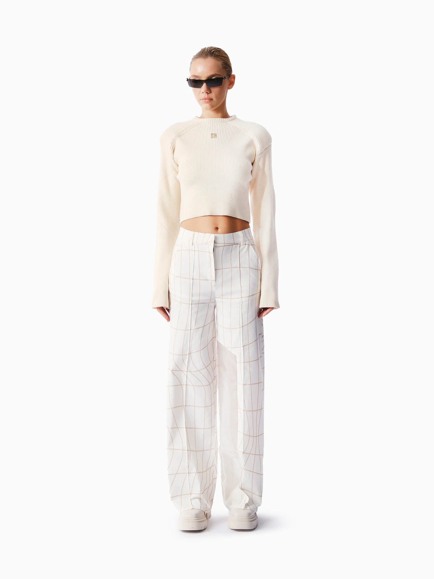 KNTLGY FutureKnit Bej Crop Kazak