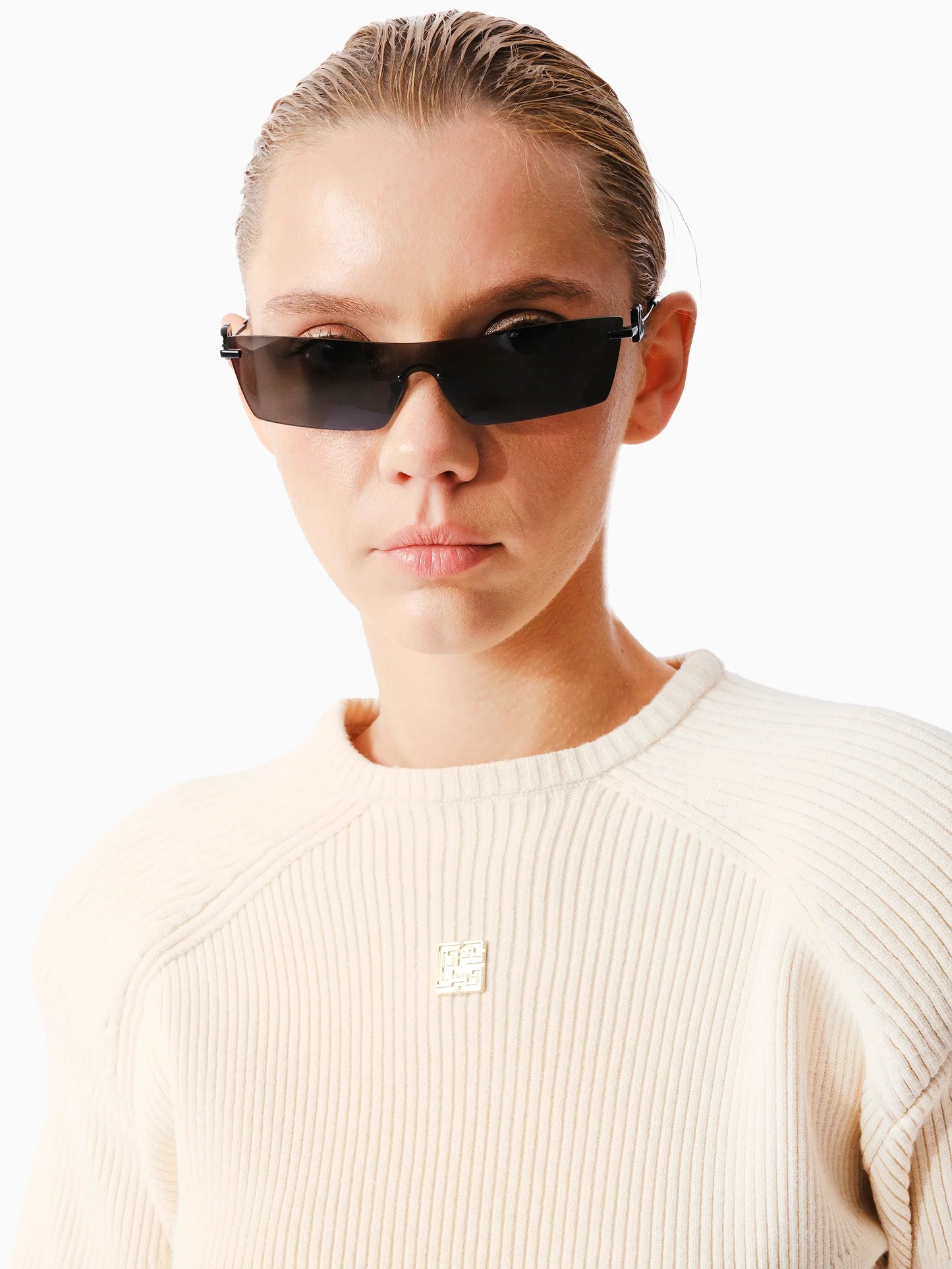 KNTLGY FutureKnit Bej Crop Kazak