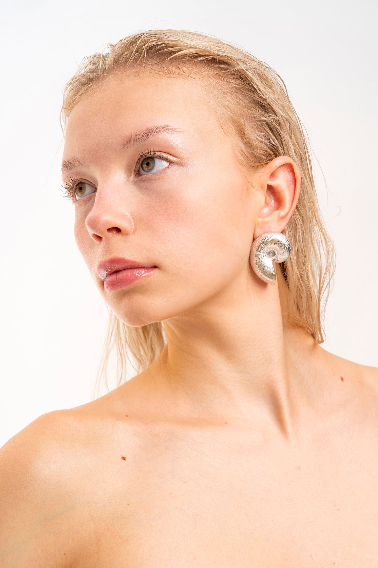 L Shell Silver Earrings