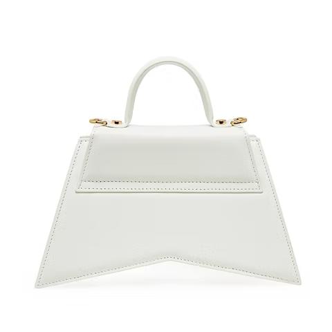 M Wola White