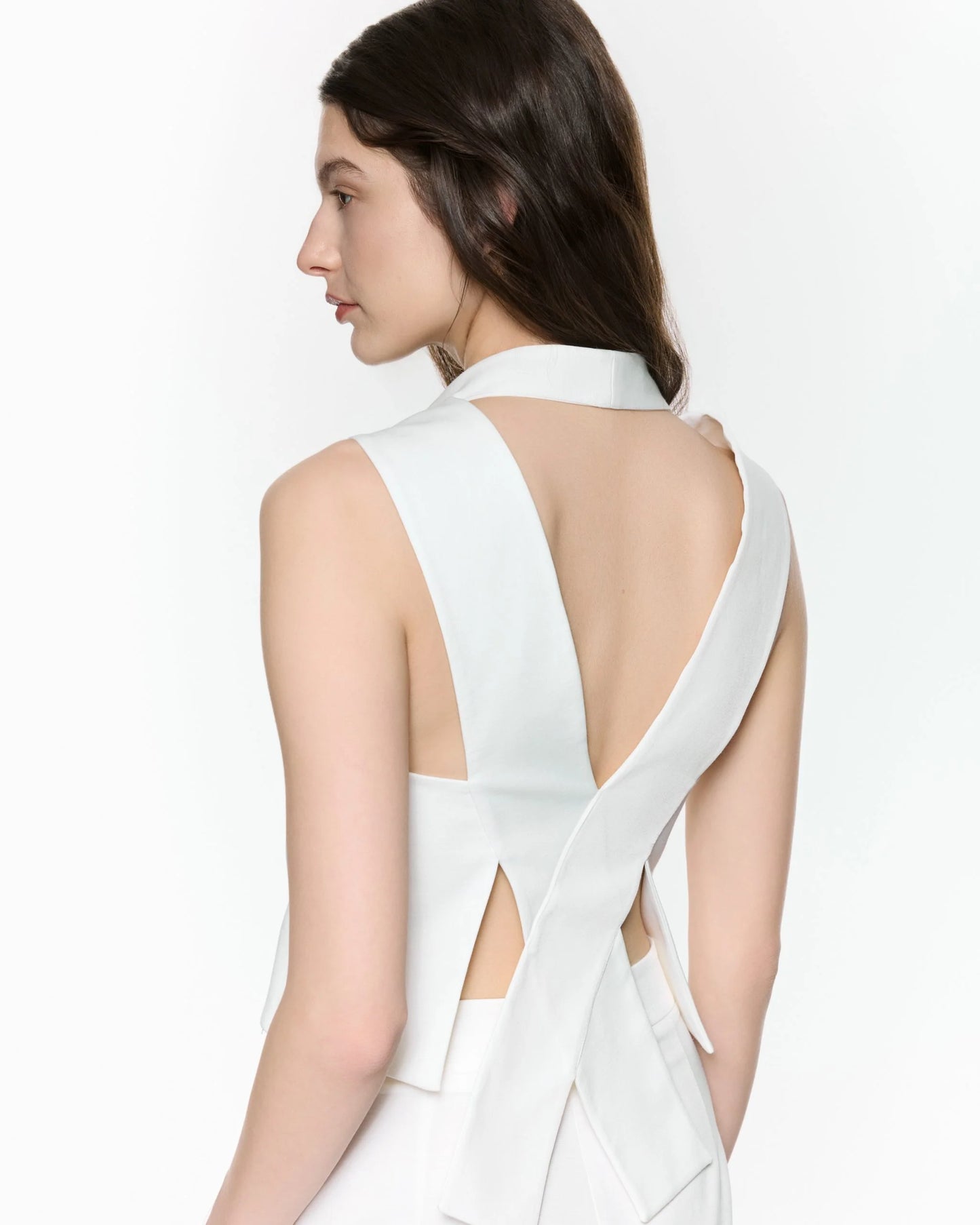 M Revolve Vest White