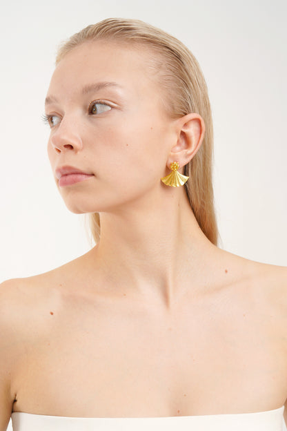 L Ivy Small Gingko Gold Earrings