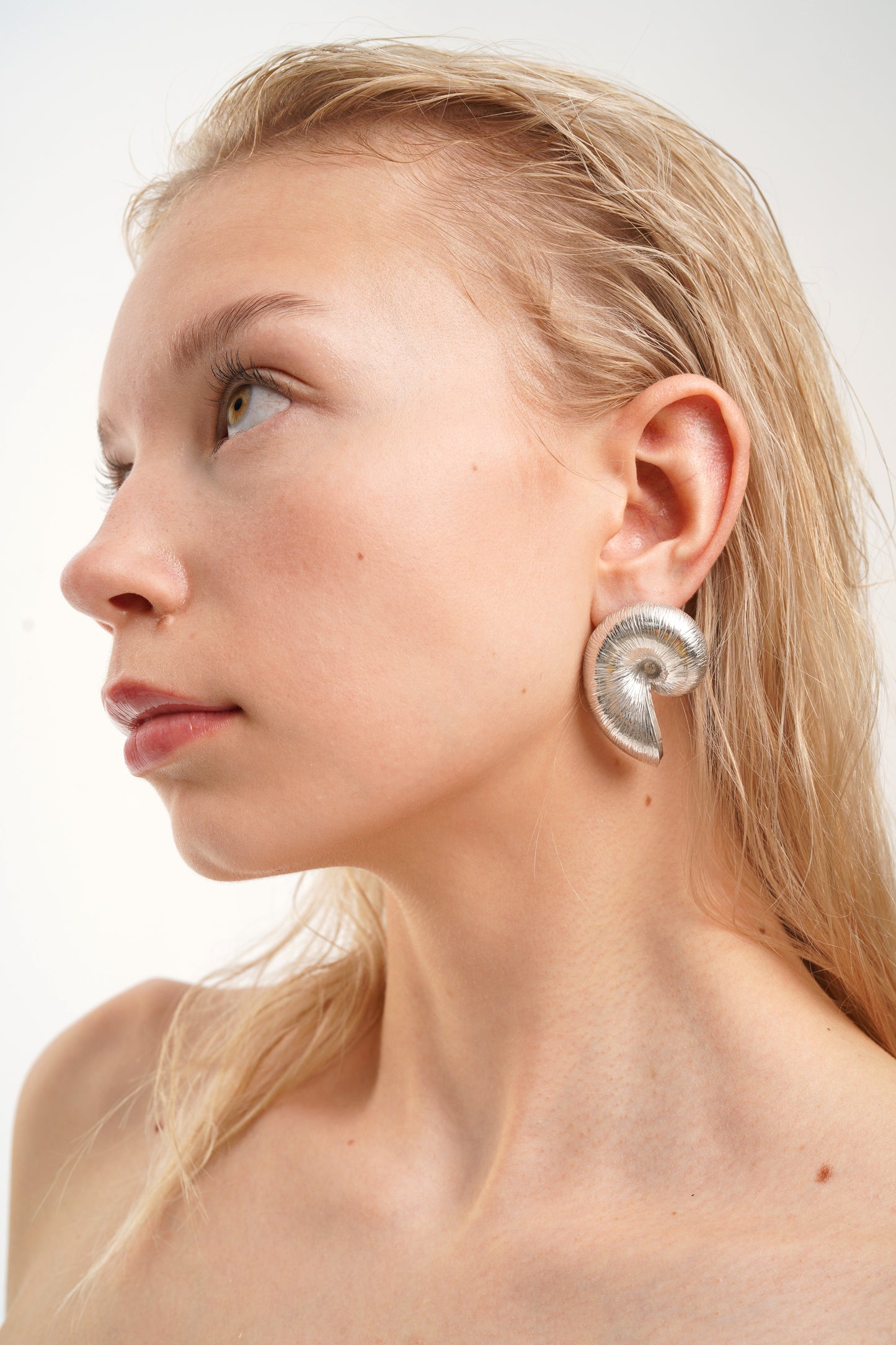 L Shell Silver Earrings